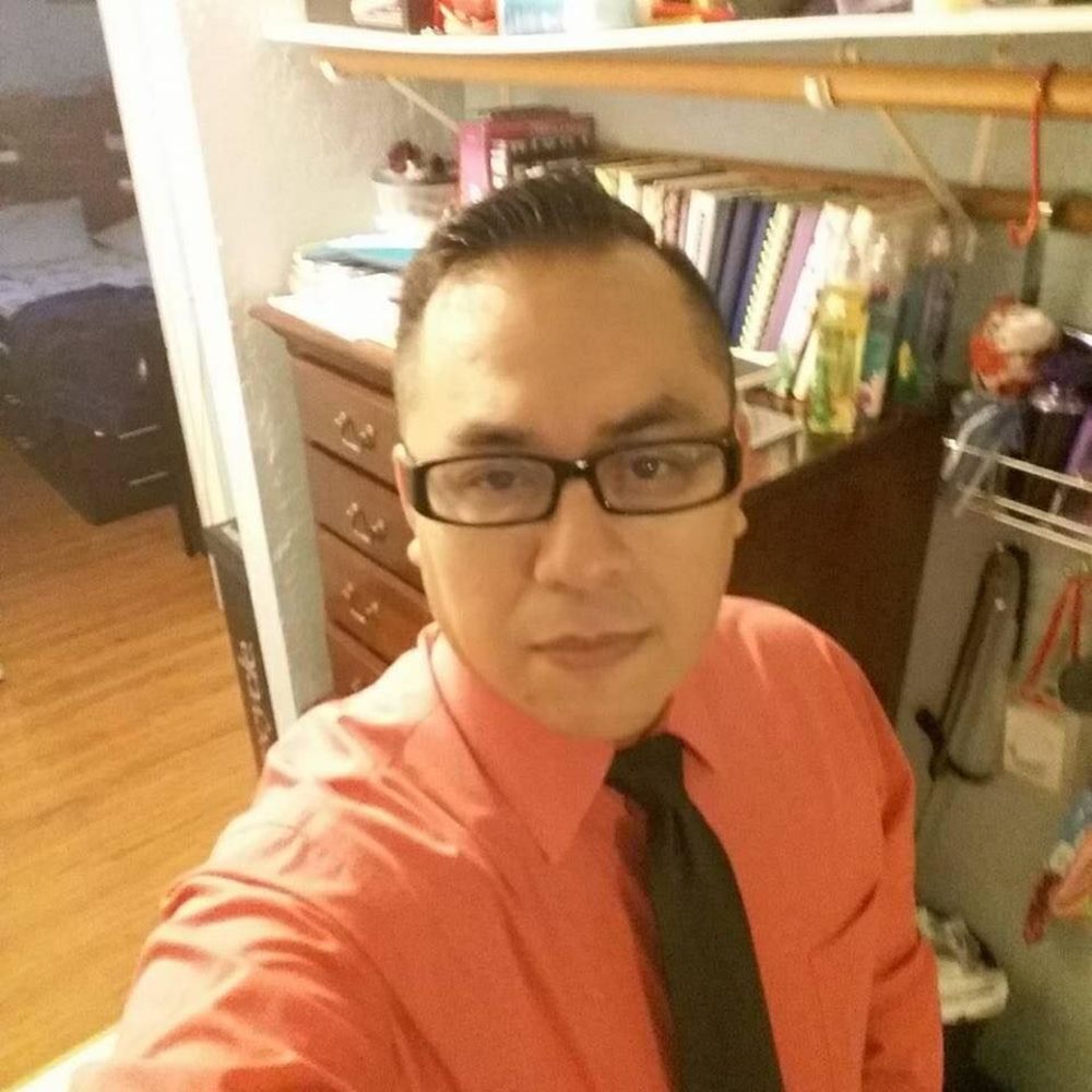 Meet your Posher, Isra